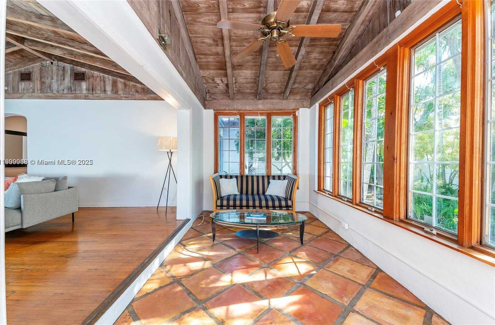 Small Image of 2379 OVERBROOK ST, Coconut Grove Number 10