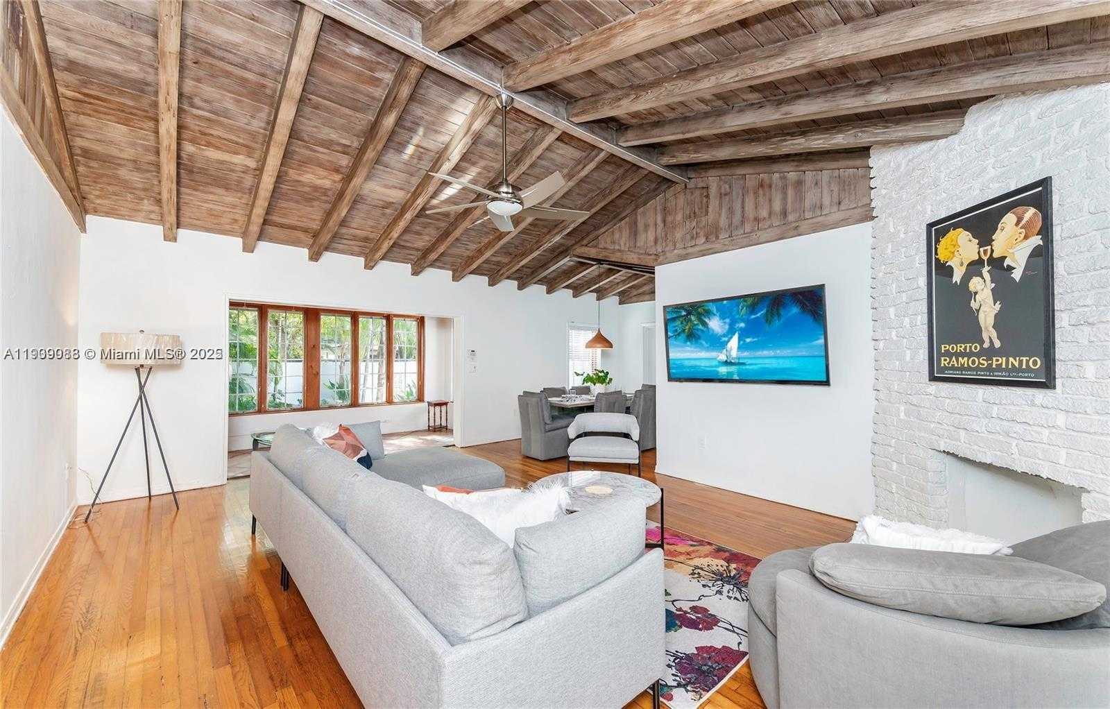 Small Image of 2379 OVERBROOK ST, Coconut Grove Number 14