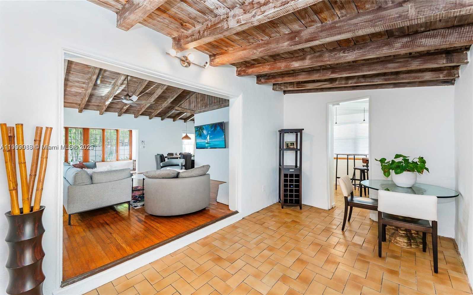 Small Image of 2379 OVERBROOK ST, Coconut Grove Number 15