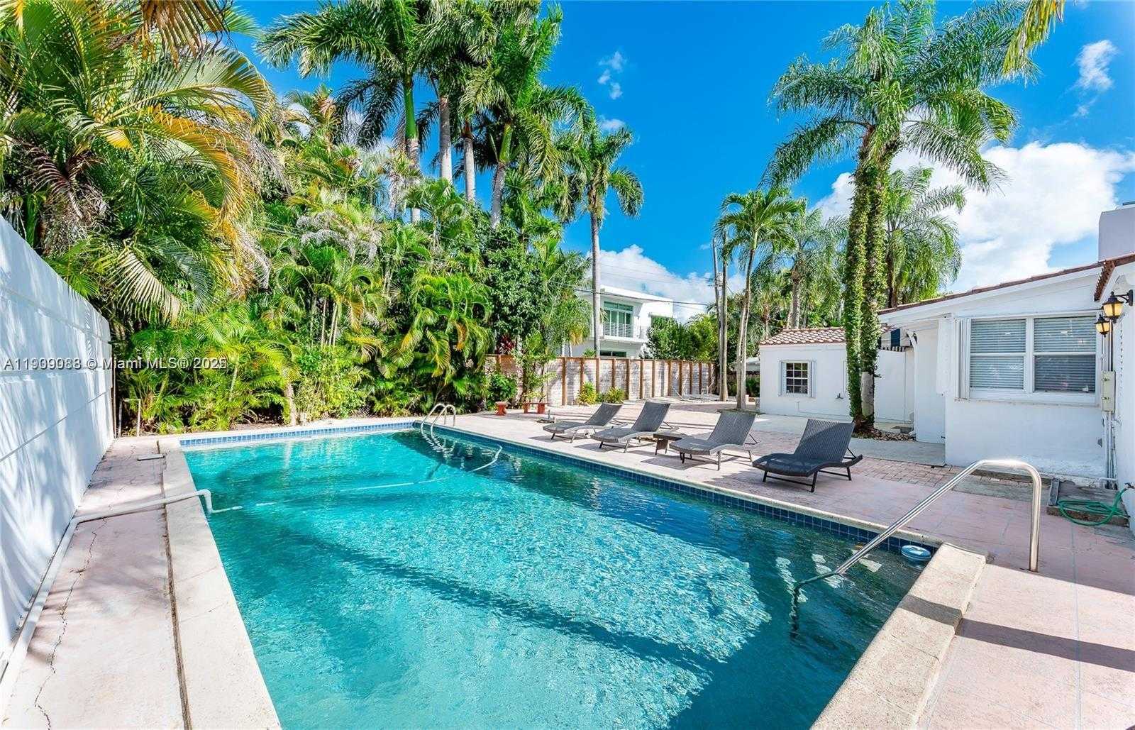 Small Image of 2379 OVERBROOK ST, Coconut Grove Number 36