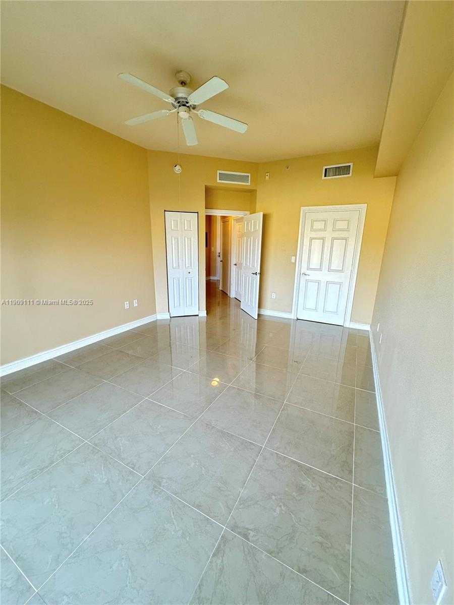 Small Image of 3001 NORTH EAST 185TH ST #634, Aventura Number 5