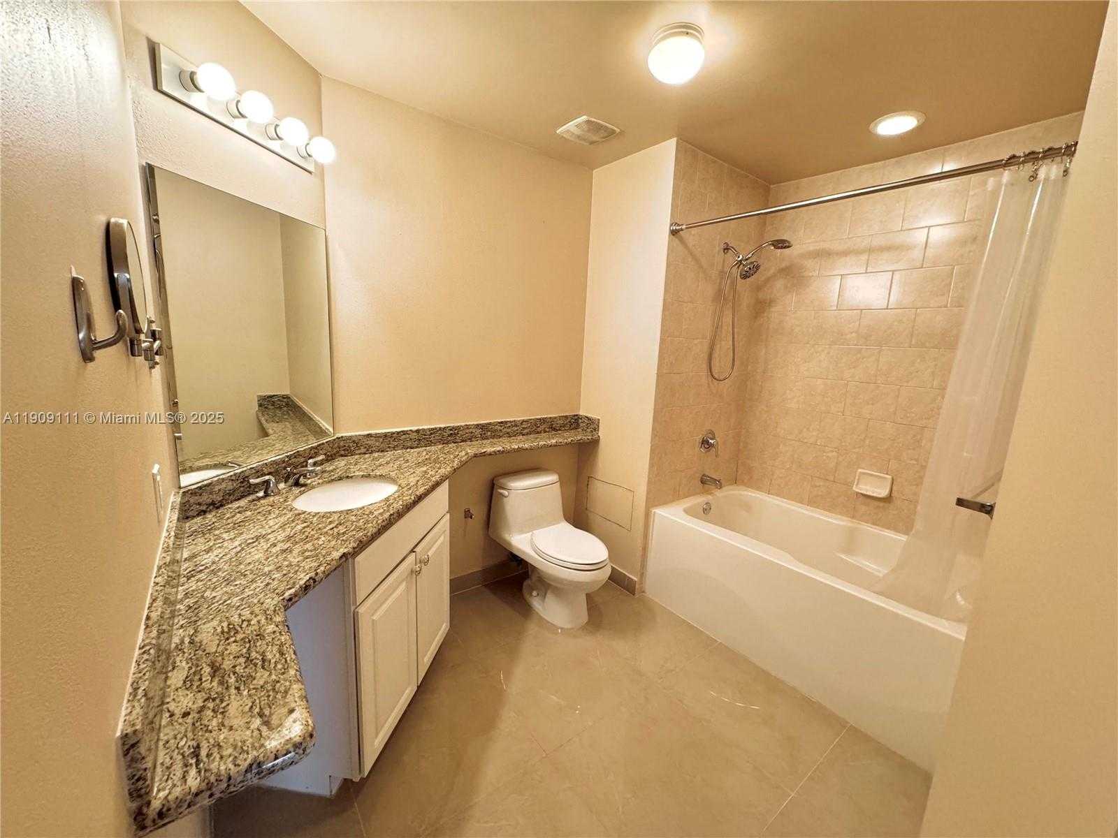 Small Image of 3001 NORTH EAST 185TH ST #634, Aventura Number 6
