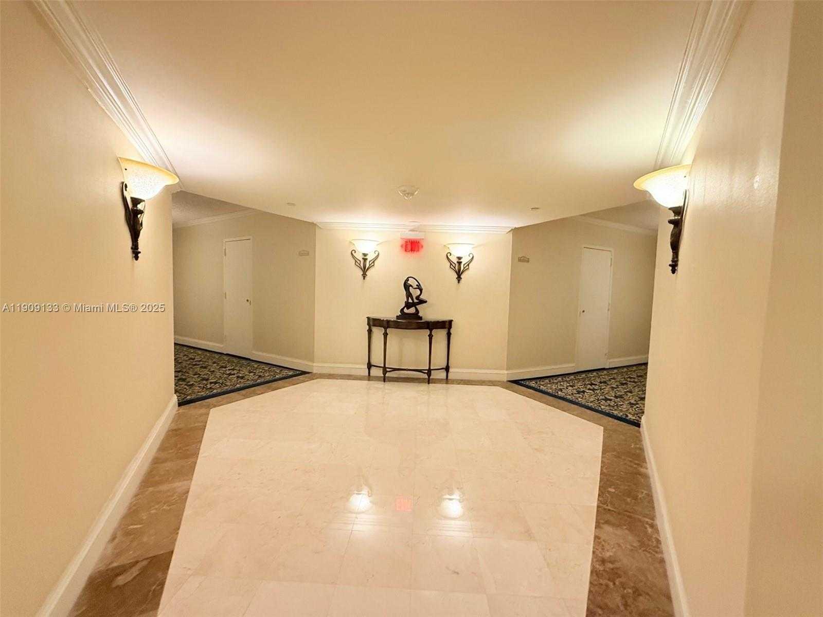 Small Image of 3530 MYSTIC POINTE DR #1204, Aventura Number 8