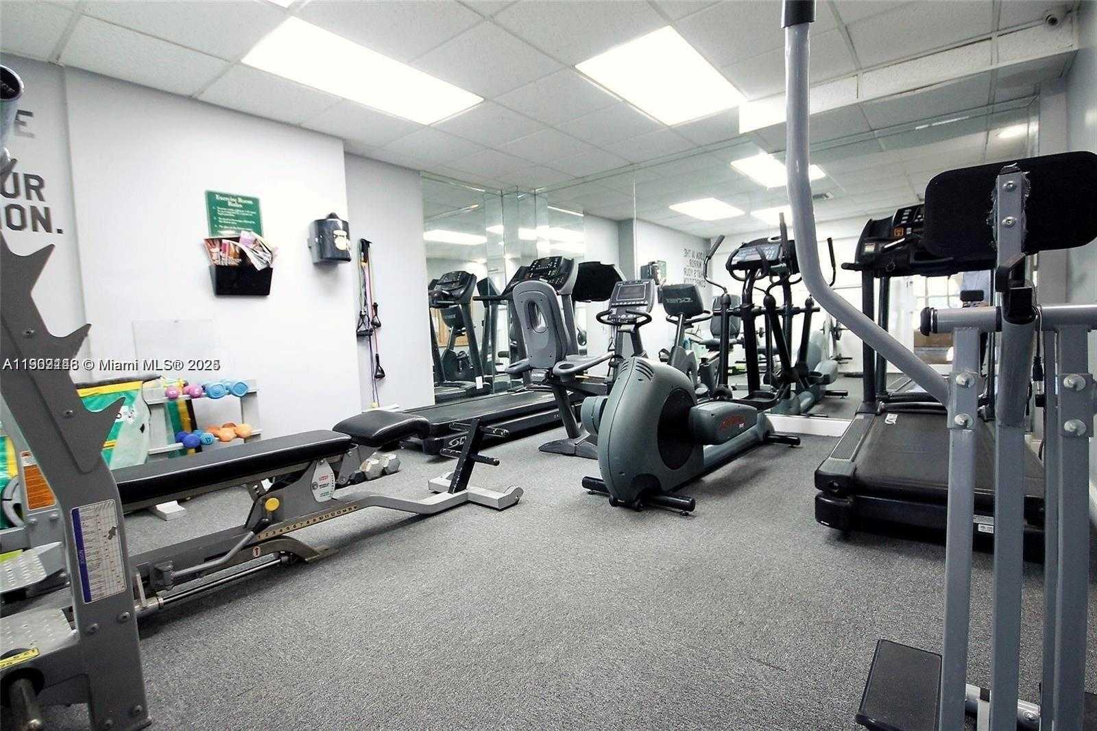 Small Image of 1455 NORTH TREASURE DR #3R, North Bay Village Number 10