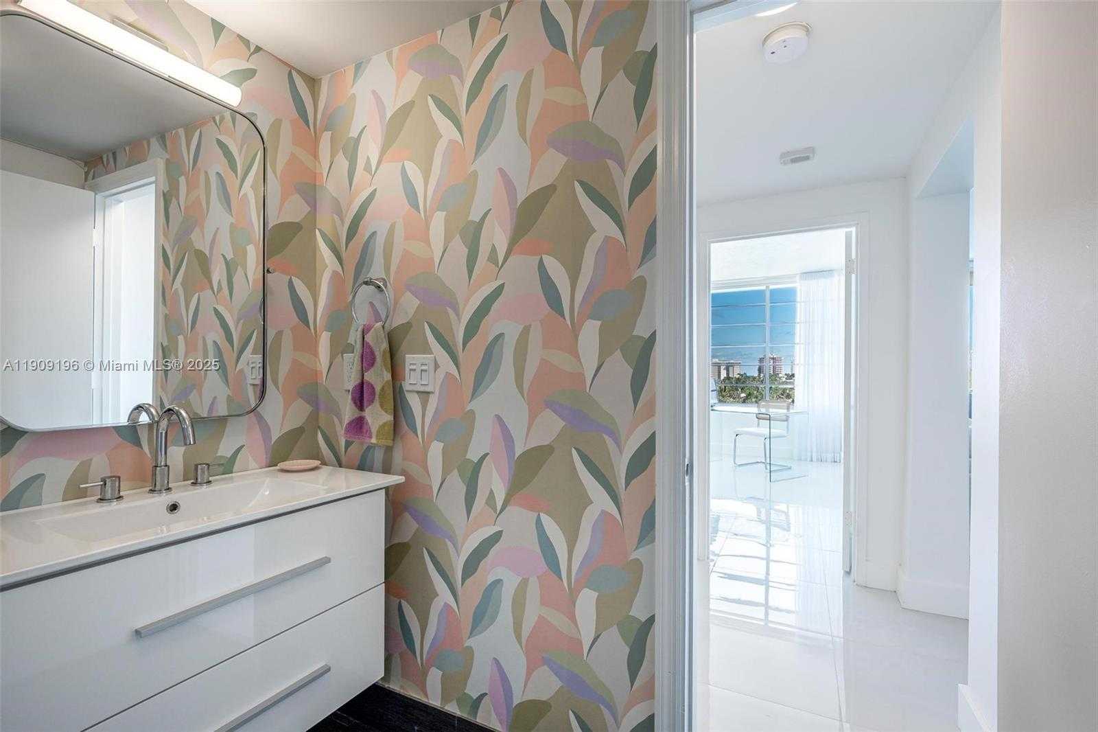 Small Image of 9101 EAST BAY HARBOR DR #606, Bay Harbor Islands Number 27