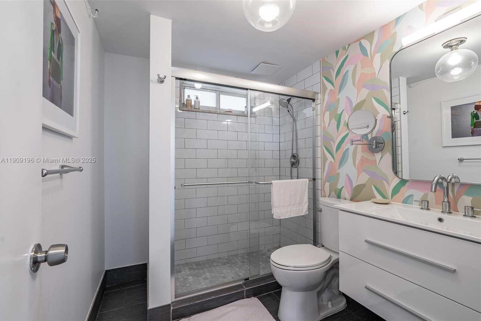 Small Image of 9101 EAST BAY HARBOR DR #606, Bay Harbor Islands Number 28