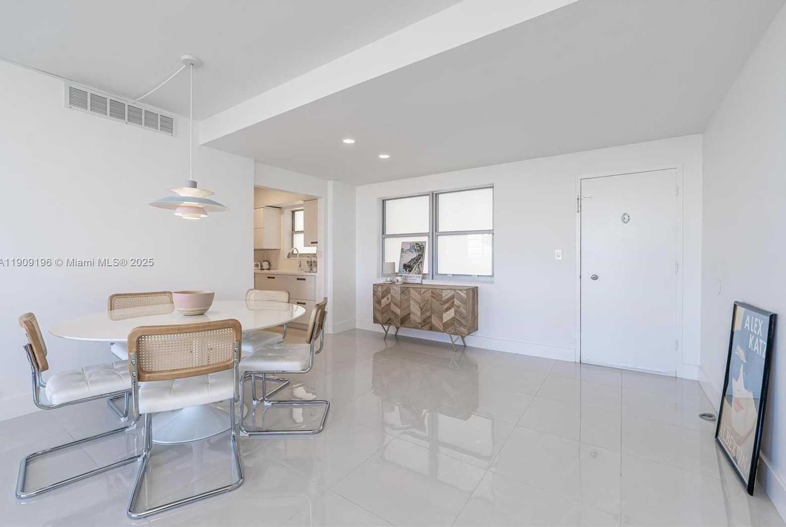 Small Image of 9101 EAST BAY HARBOR DR #606, Bay Harbor Islands Number 29