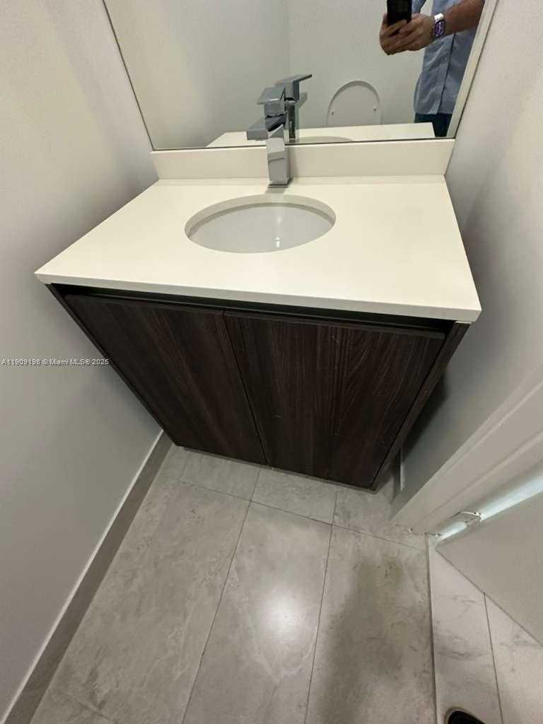 Small Image of 488 NORTH EAST 18TH ST #2004, Miami Number 7