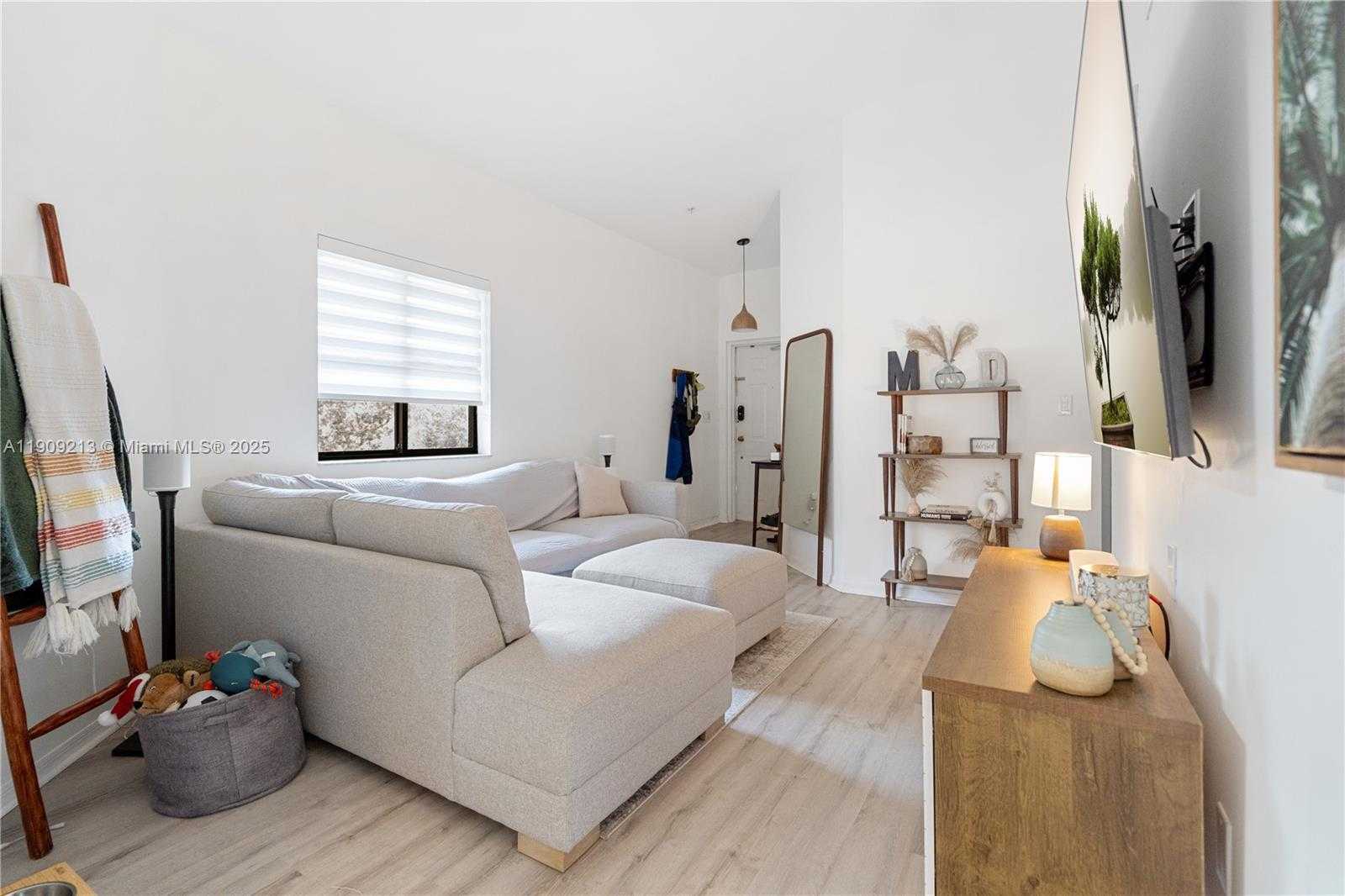 Small Image of 22731 SOUTH WEST 88TH PL #206, Cutler Bay Number 3