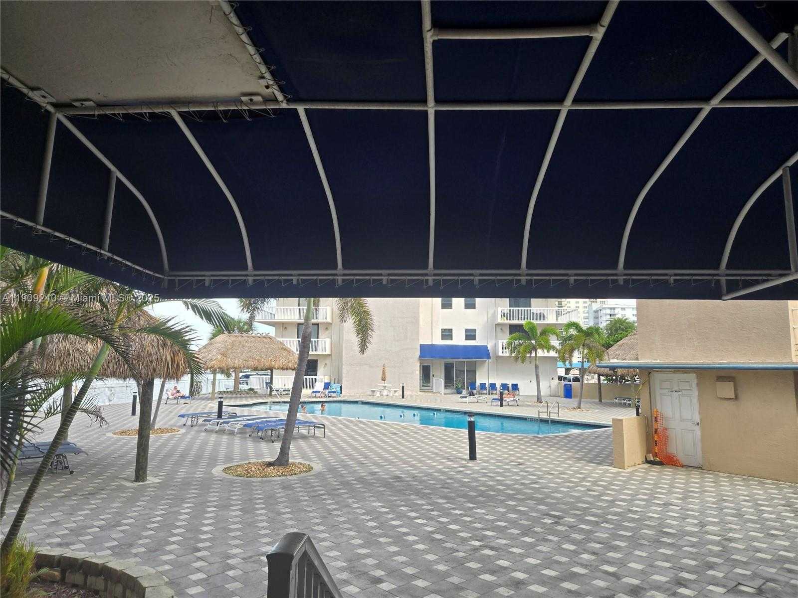 Small Image of 1600 SOUTH OCEAN DR #4I, Hollywood Number 11