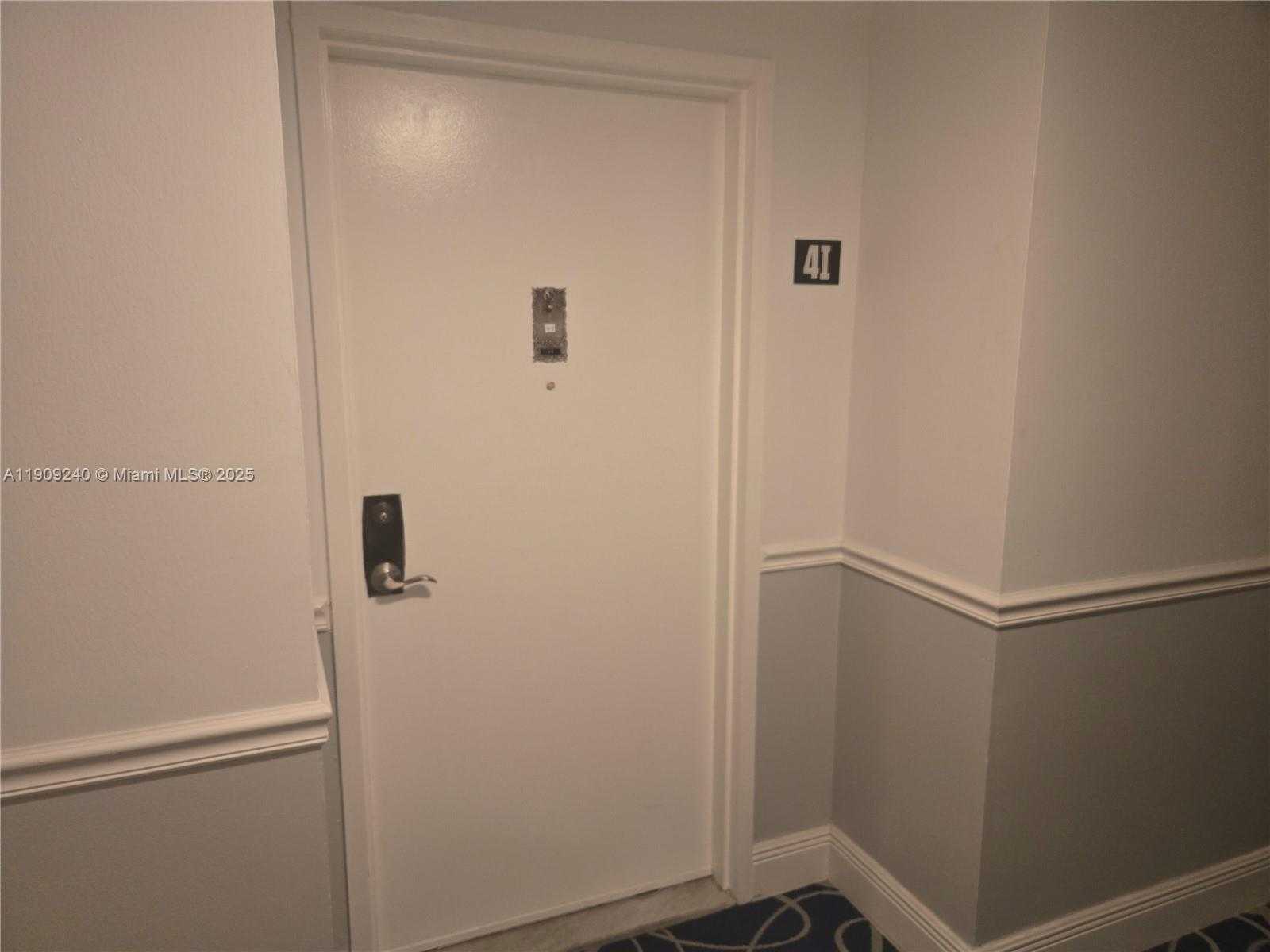 Small Image of 1600 SOUTH OCEAN DR #4I, Hollywood Number 16