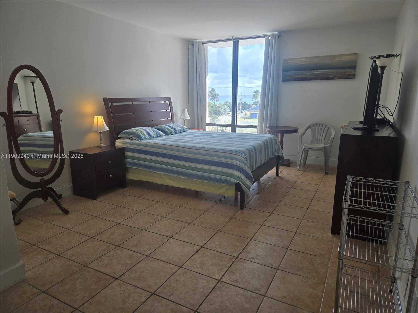 Small Image of 1600 SOUTH OCEAN DR #4I, Hollywood Number 25