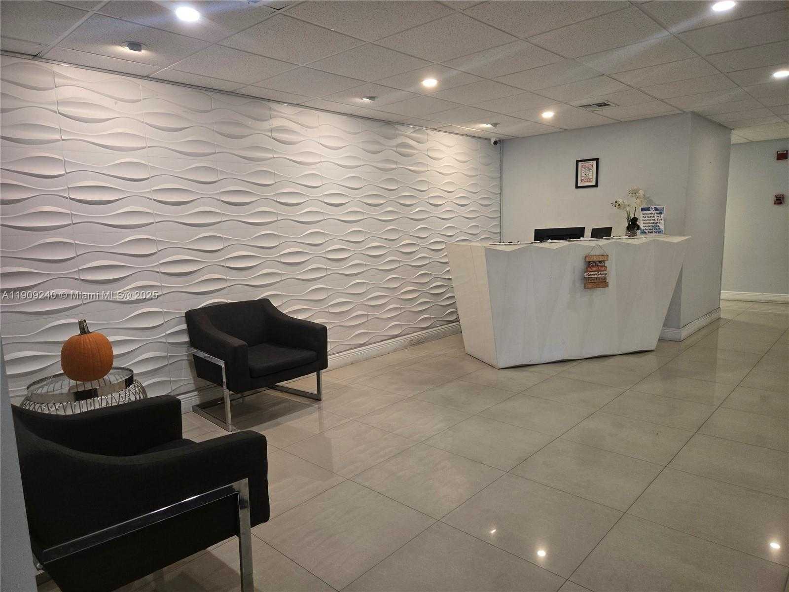 Small Image of 1600 SOUTH OCEAN DR #4I, Hollywood Number 4