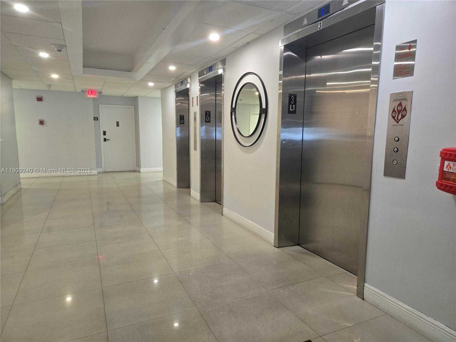 Small Image of 1600 SOUTH OCEAN DR #4I, Hollywood Number 7