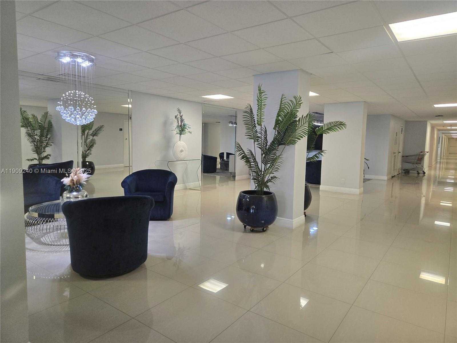 Small Image of 1600 SOUTH OCEAN DR #4I, Hollywood Number 9