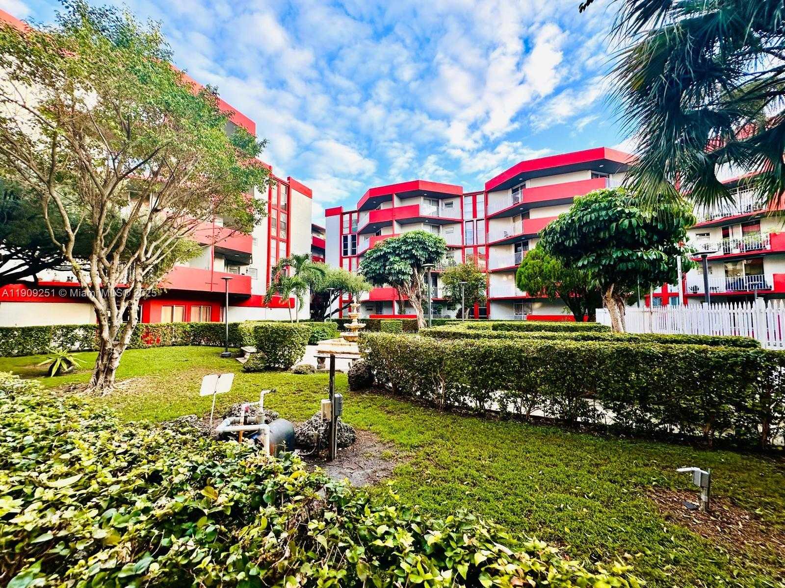 Small Image of 1750 WEST 46TH ST #535, Hialeah Number 23