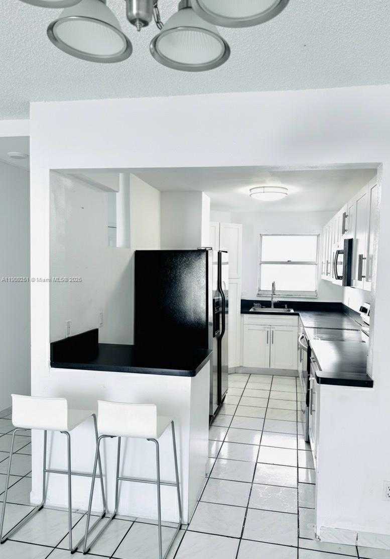 Small Image of 1750 WEST 46TH ST #535, Hialeah Number 3