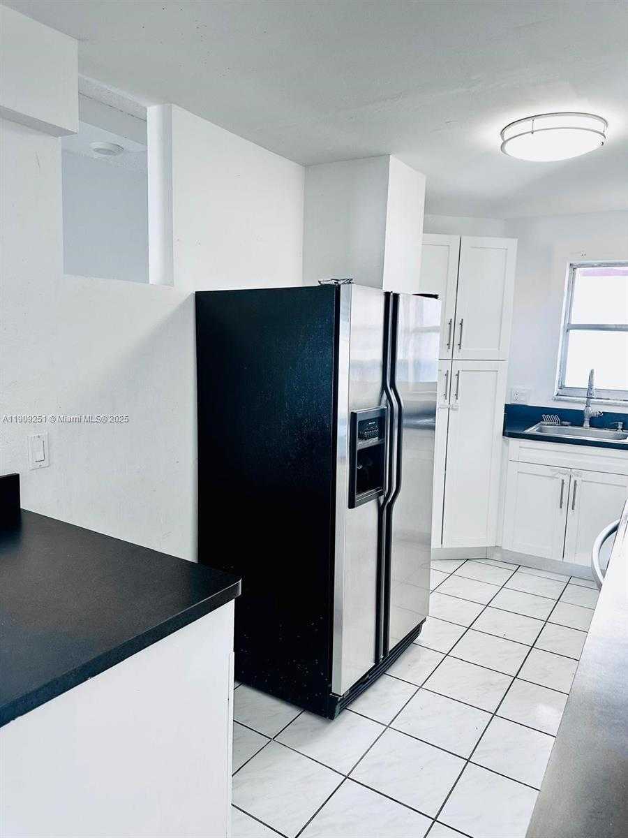 Small Image of 1750 WEST 46TH ST #535, Hialeah Number 4