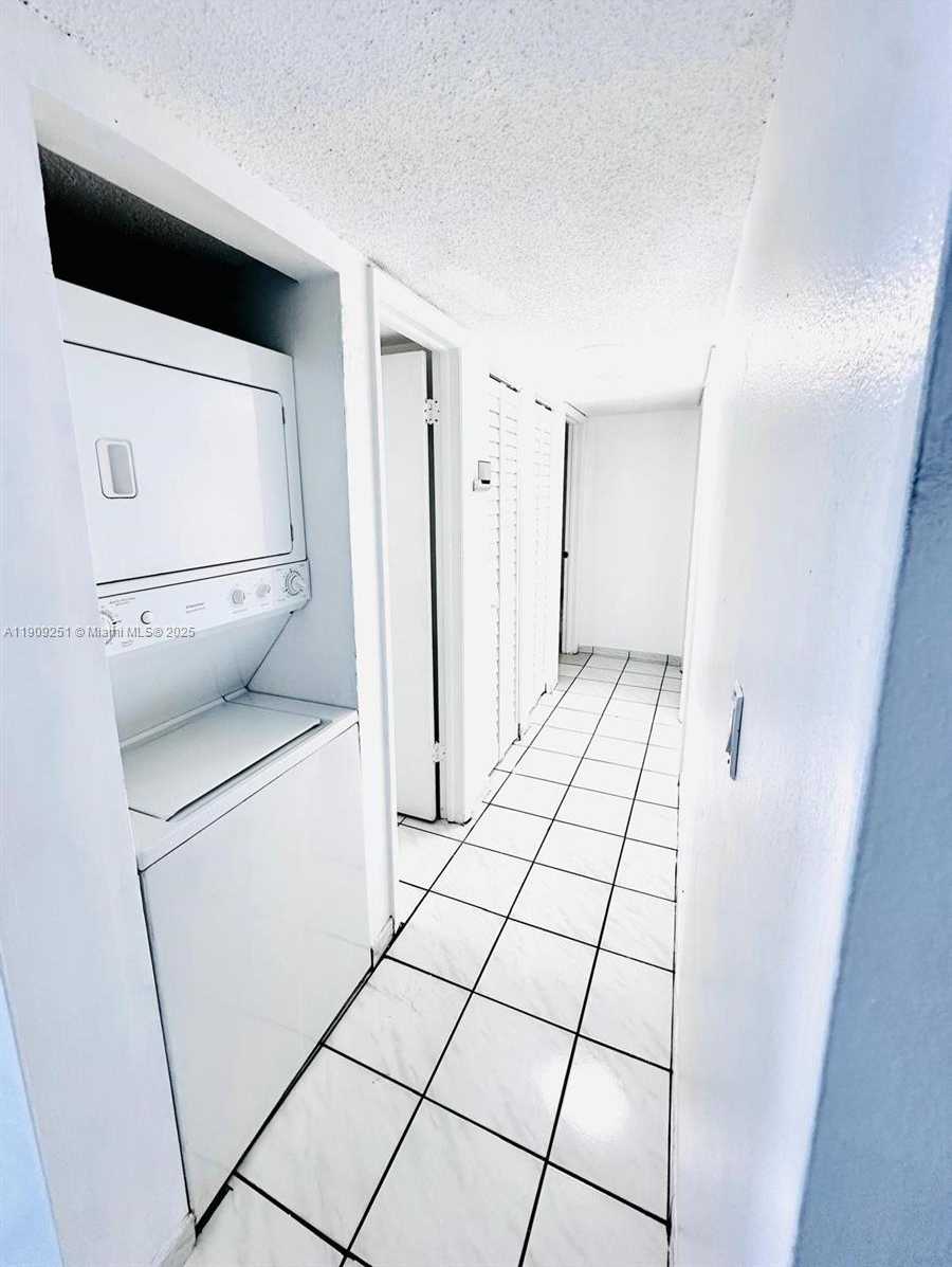 Small Image of 1750 WEST 46TH ST #535, Hialeah Number 5