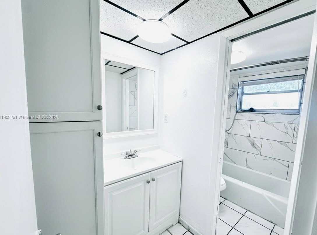 Small Image of 1750 WEST 46TH ST #535, Hialeah Number 6