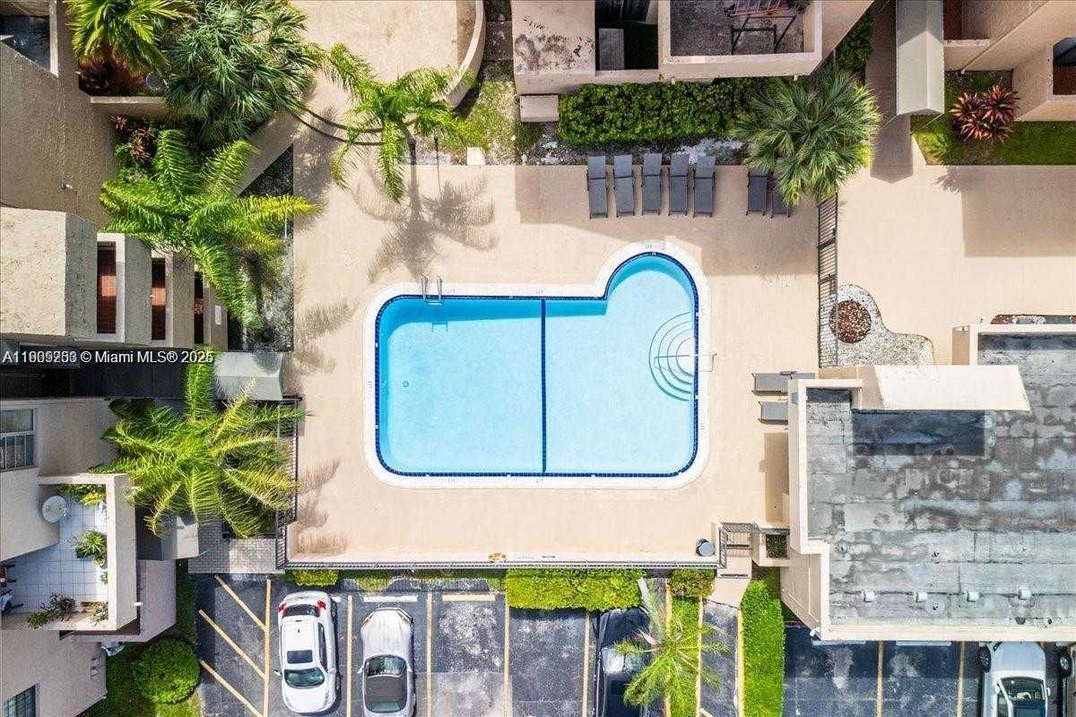 Small Image of 10700 SOUTH WEST 108TH AVE #C113, Miami Number 11