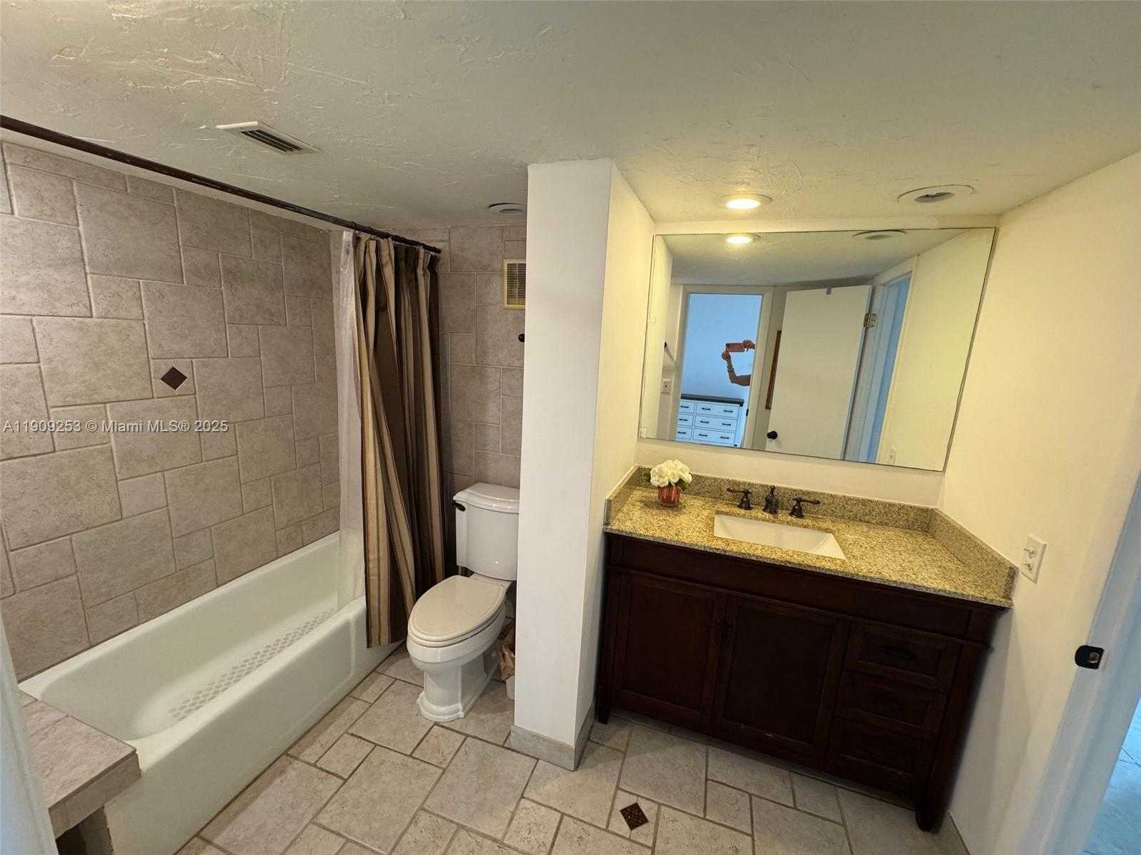 Small Image of 10700 SOUTH WEST 108TH AVE #C113, Miami Number 20