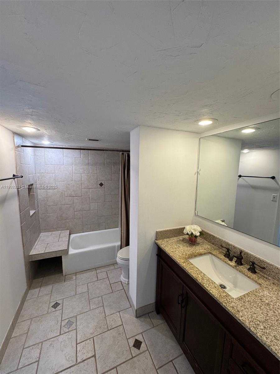 Small Image of 10700 SOUTH WEST 108TH AVE #C113, Miami Number 21