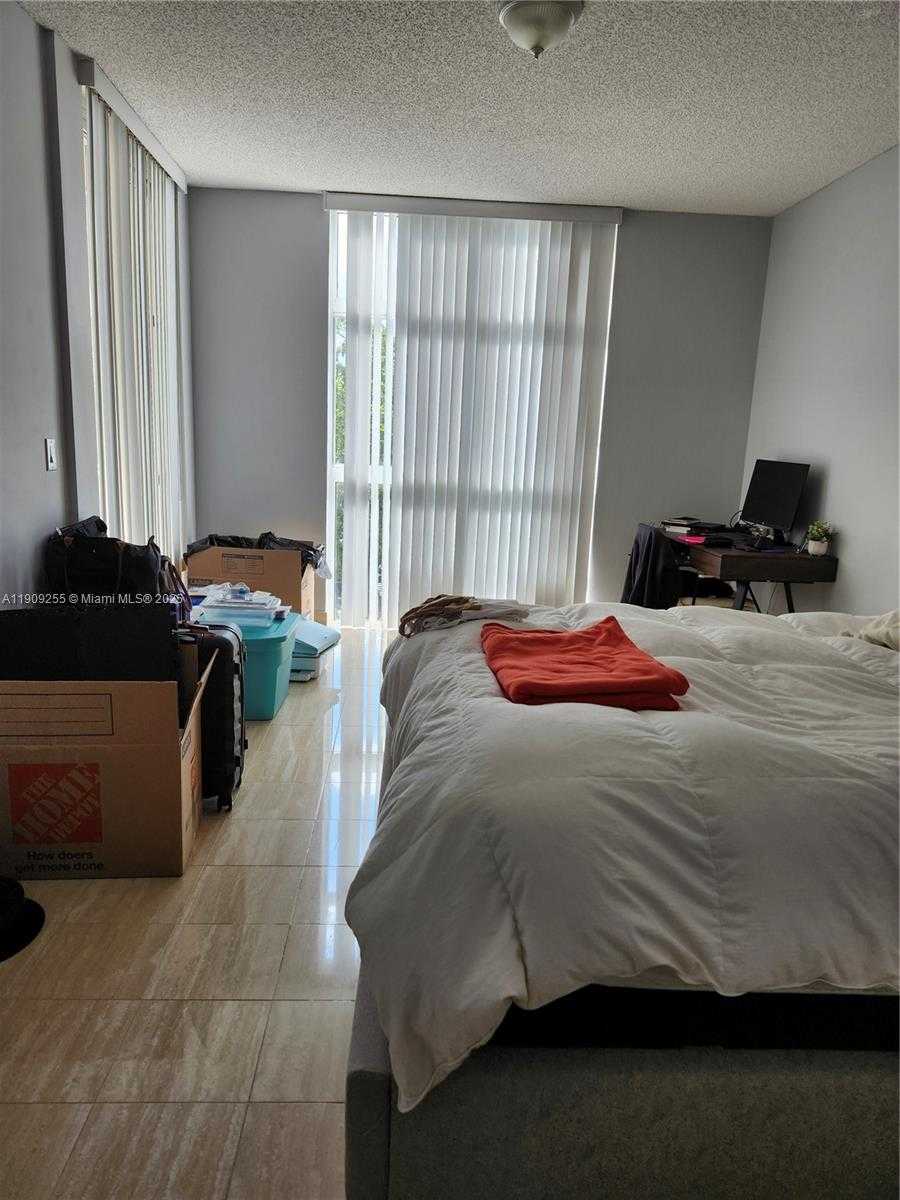 Small Image of 9805 NORTH WEST 52ND ST #312, Doral Number 6