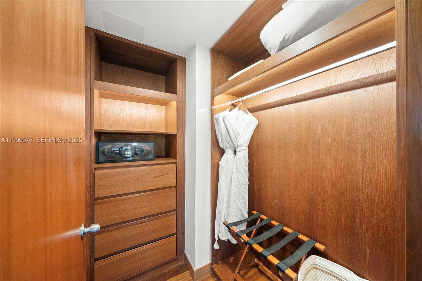 Small Image of 101 20TH ST #3202, Miami Beach Number 32