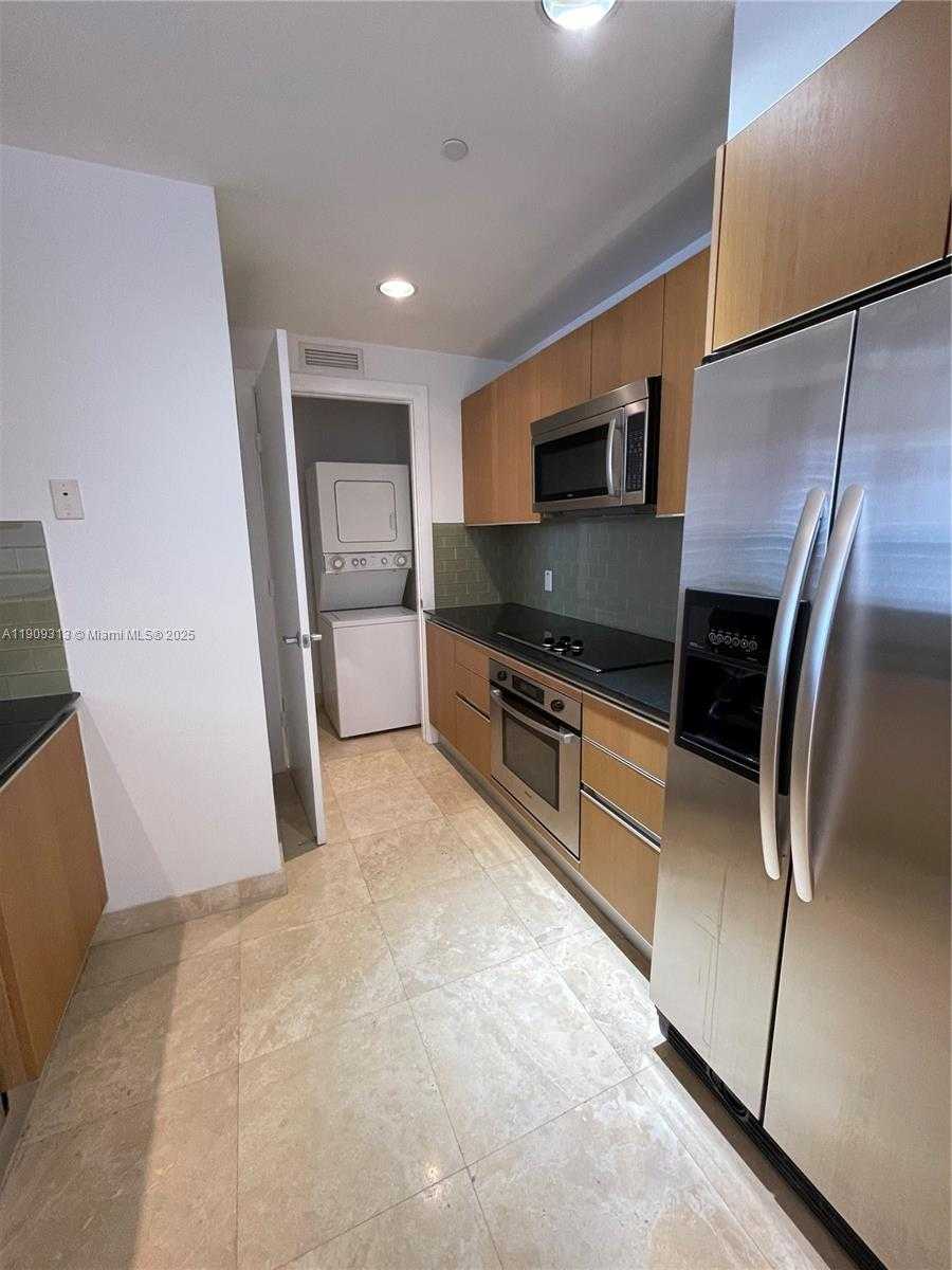 Small Image of 1060 BRICKELL AVE #3905, Miami Number 14