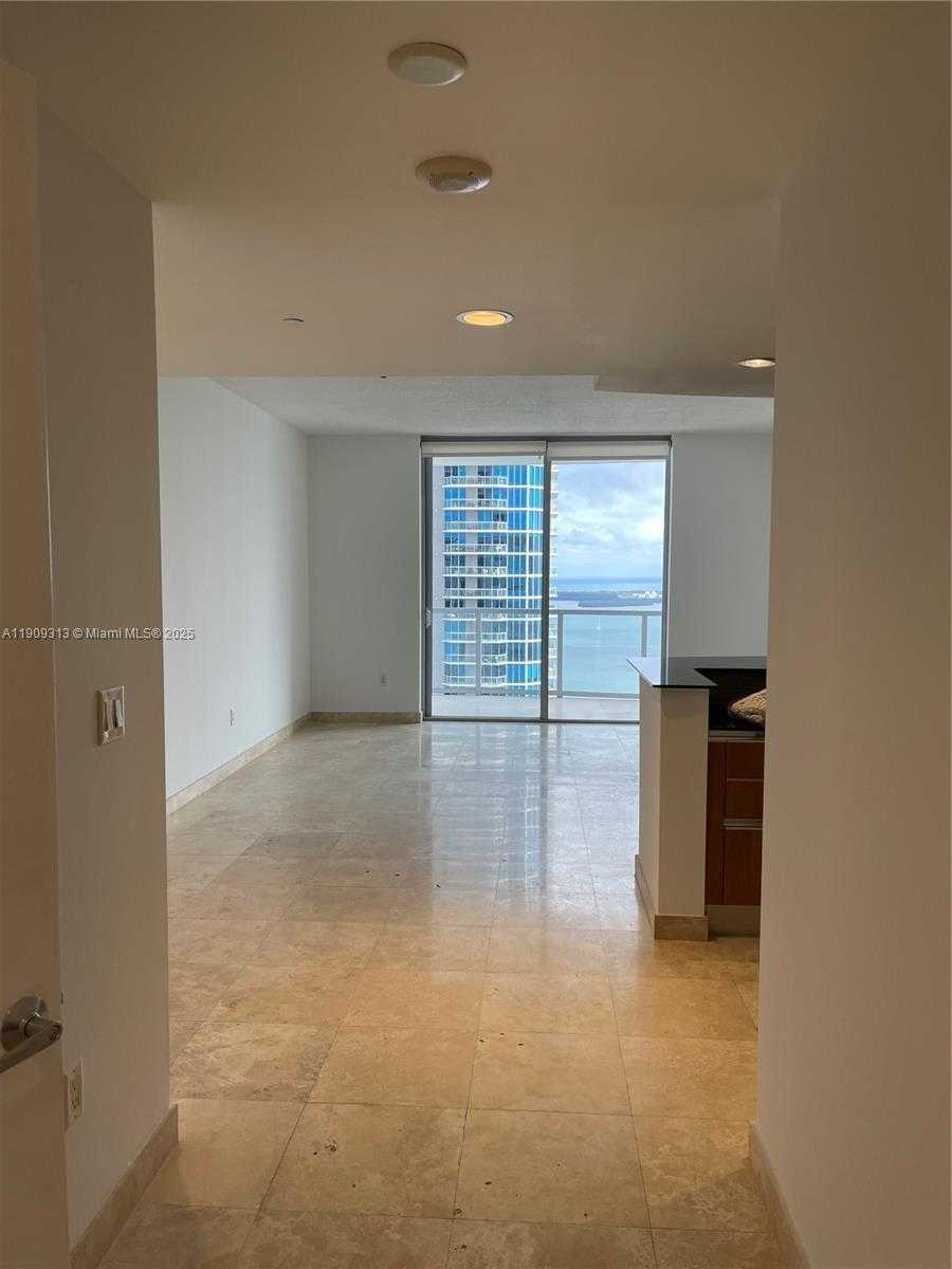 Small Image of 1060 BRICKELL AVE #3905, Miami Number 19