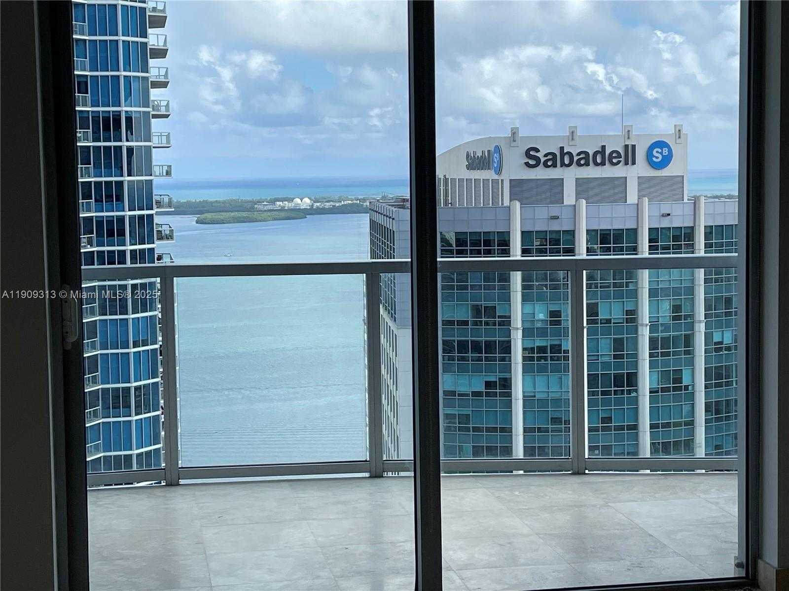 Small Image of 1060 BRICKELL AVE #3905, Miami Number 3