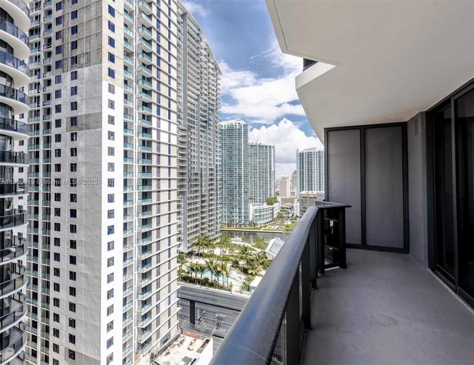 Small Image of 45 SOUTH WEST 9TH ST #2207, Miami Number 8