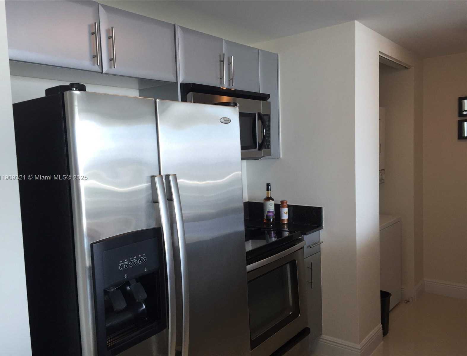 Small Image of 1861 NORTH WEST SOUTH RIVER DR #1807R, Miami Number 14