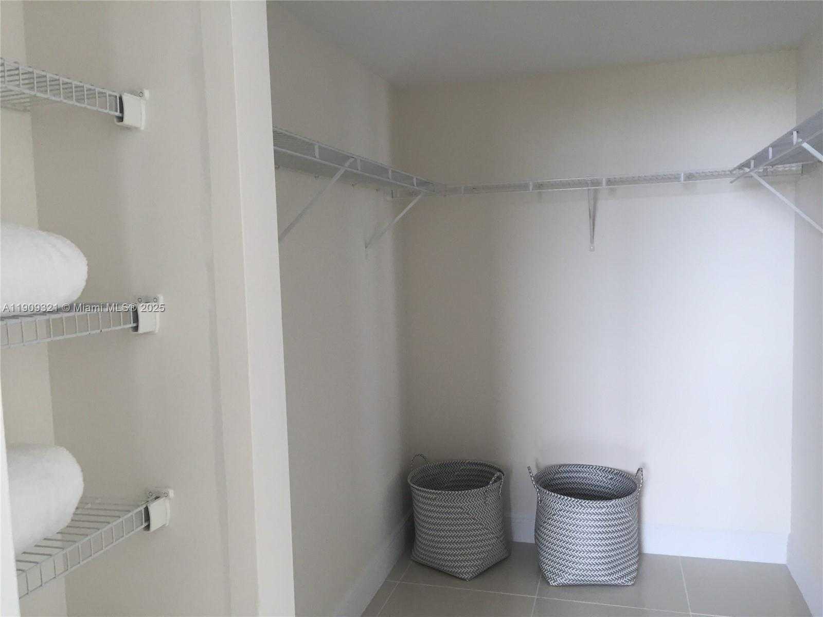 Small Image of 1861 NORTH WEST SOUTH RIVER DR #1807R, Miami Number 22