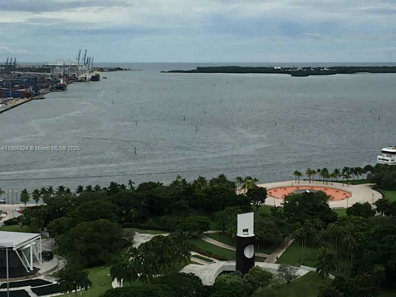 Small Image of Miami Number 3