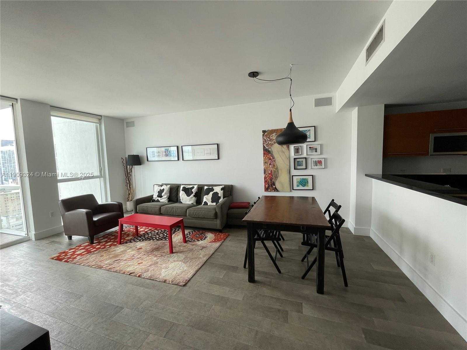 Small Image of Miami Number 37