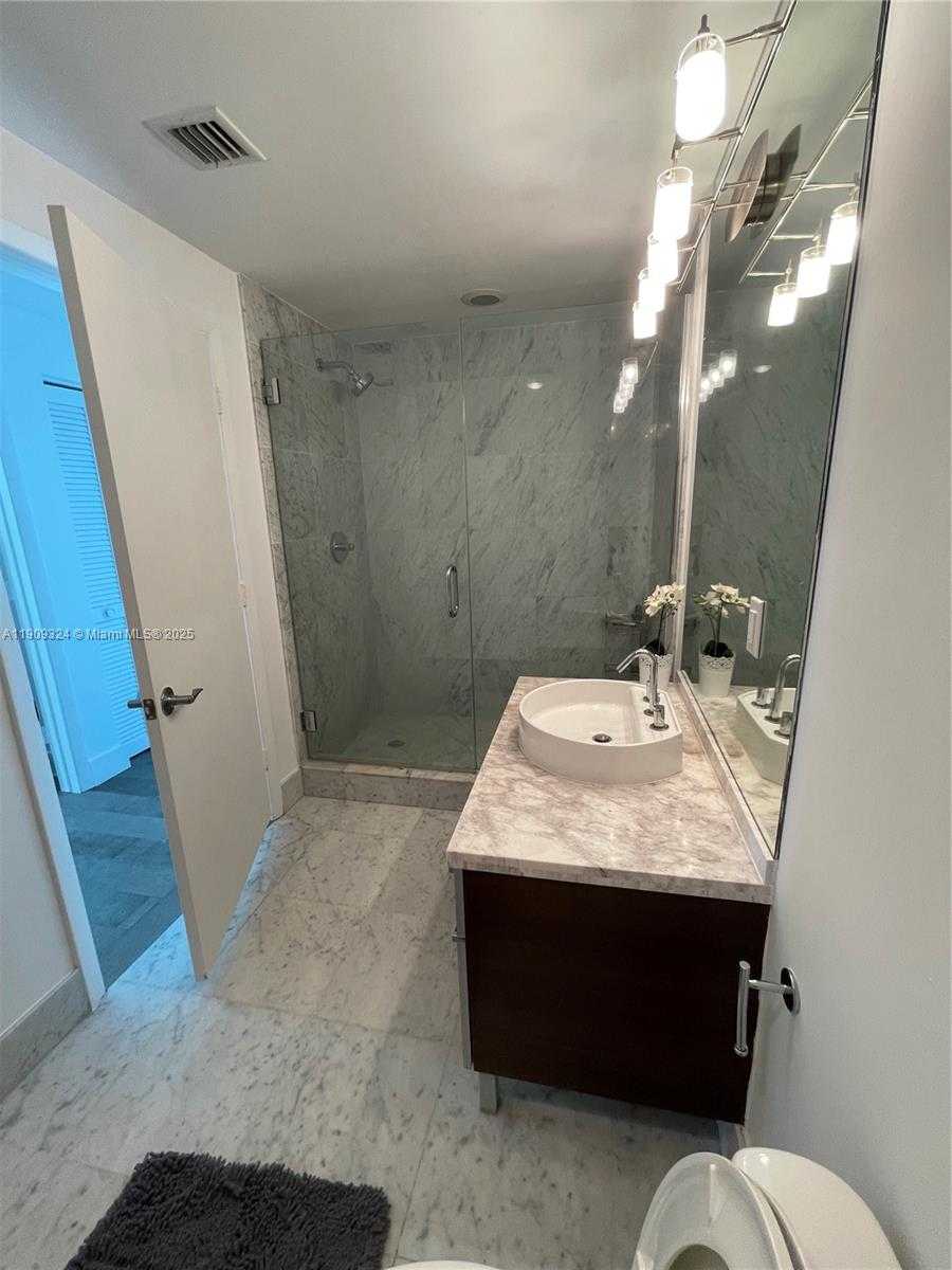 Small Image of Miami Number 45