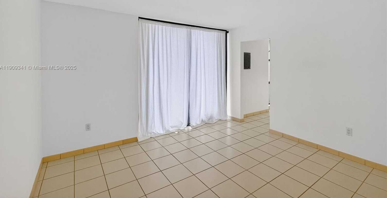 Small Image of 6061 COLLINS AVE #7B, Miami Beach Number 14