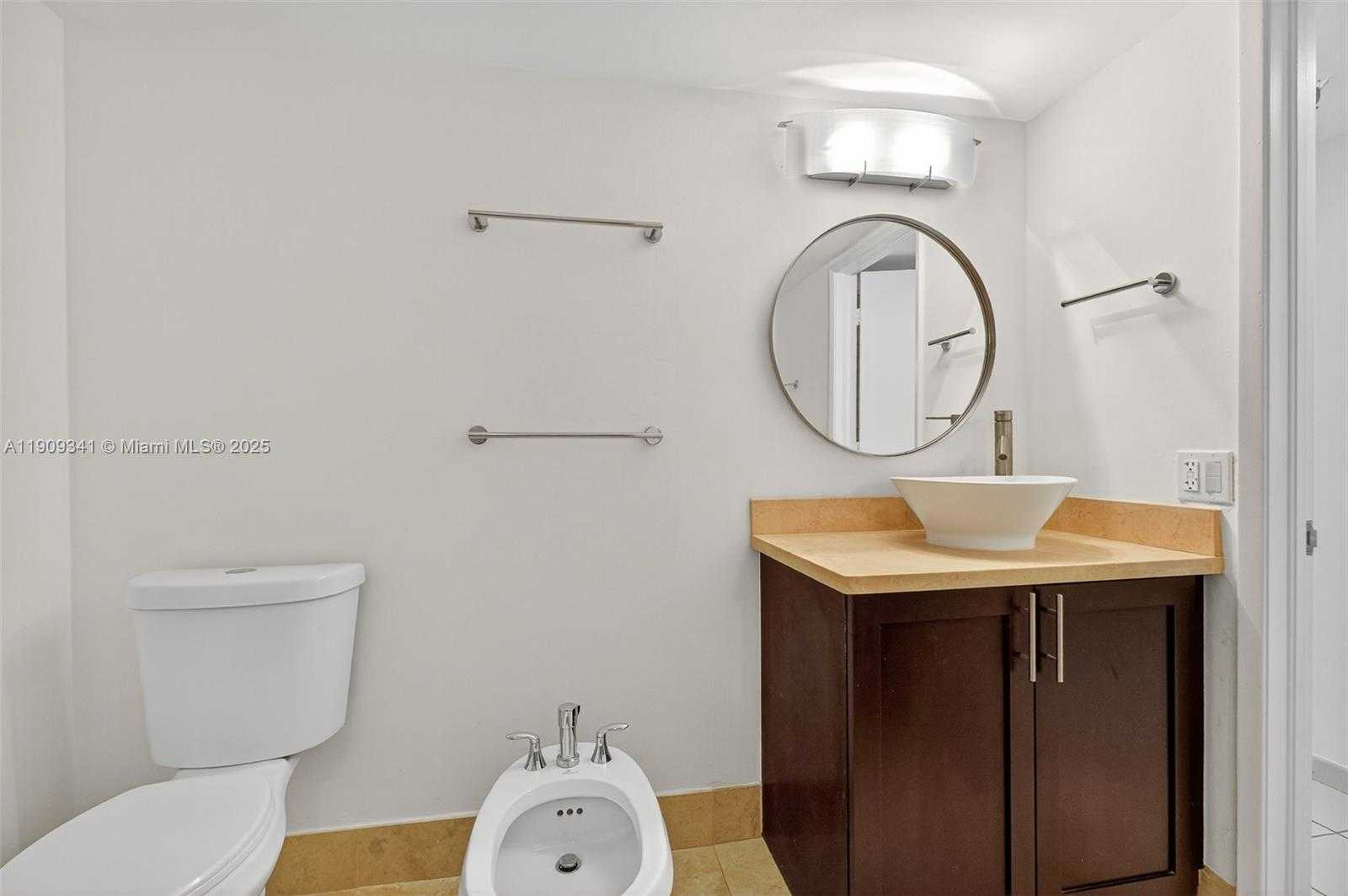 Small Image of 6061 COLLINS AVE #7B, Miami Beach Number 38