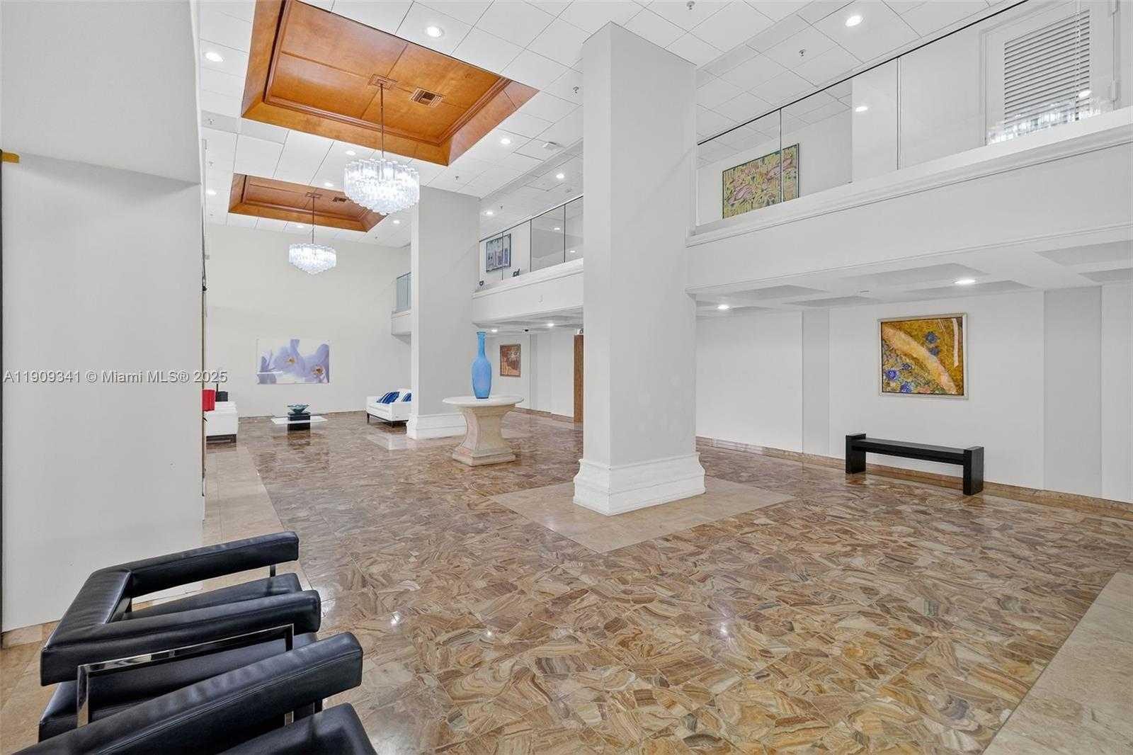 Small Image of 6061 COLLINS AVE #7B, Miami Beach Number 5