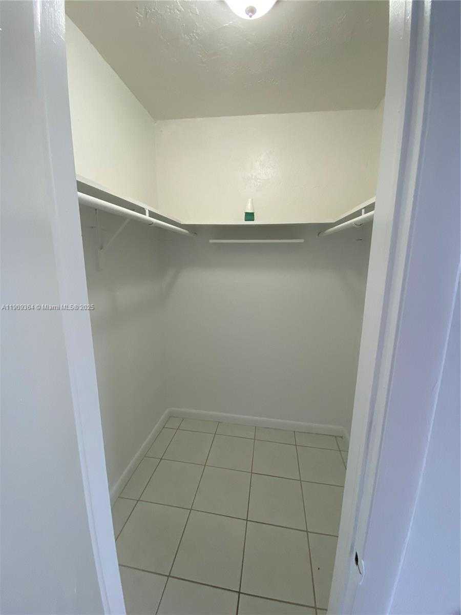 Small Image of 1280 WEST 54TH ST #219B, Hialeah Number 14
