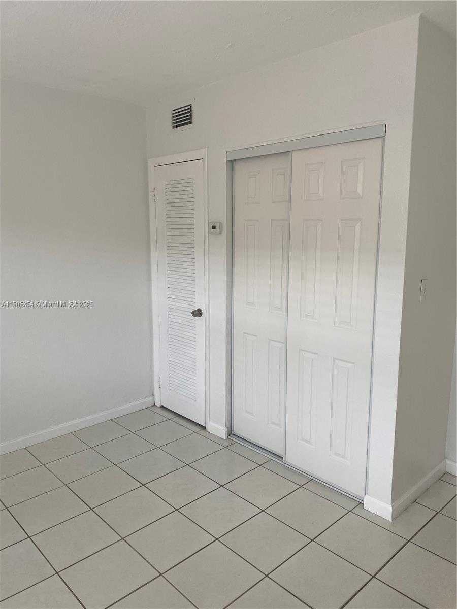 Small Image of 1280 WEST 54TH ST #219B, Hialeah Number 15