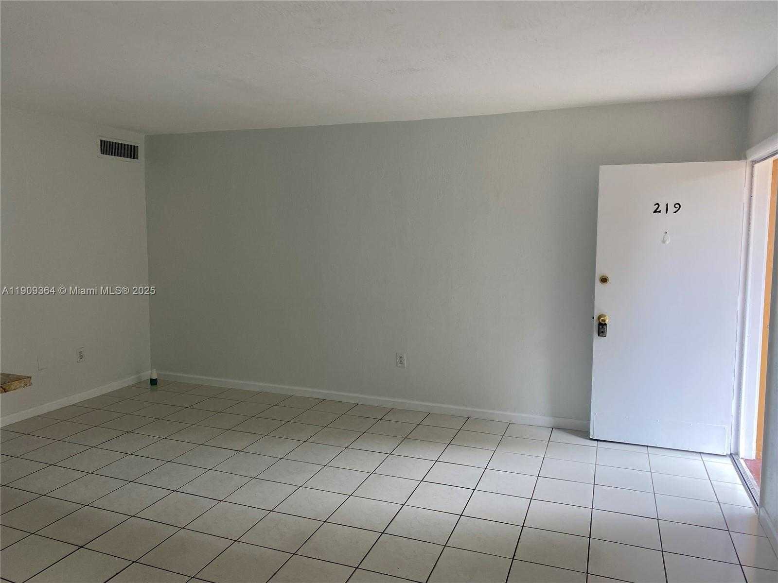 Small Image of 1280 WEST 54TH ST #219B, Hialeah Number 8