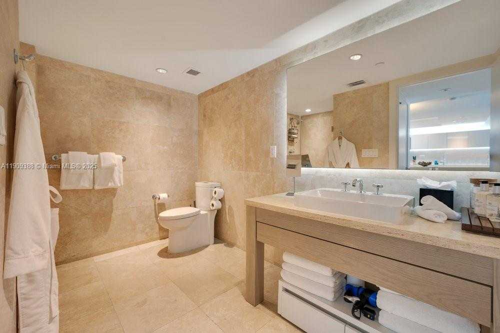 Small Image of 102 24TH ST #1204, Miami Beach Number 17