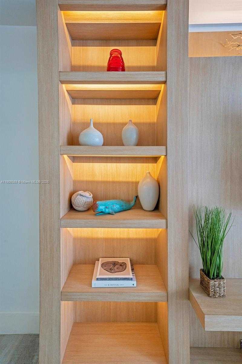 Small Image of 102 24TH ST #1204, Miami Beach Number 19