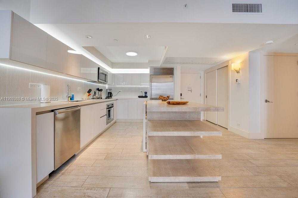 Small Image of 102 24TH ST #1204, Miami Beach Number 9