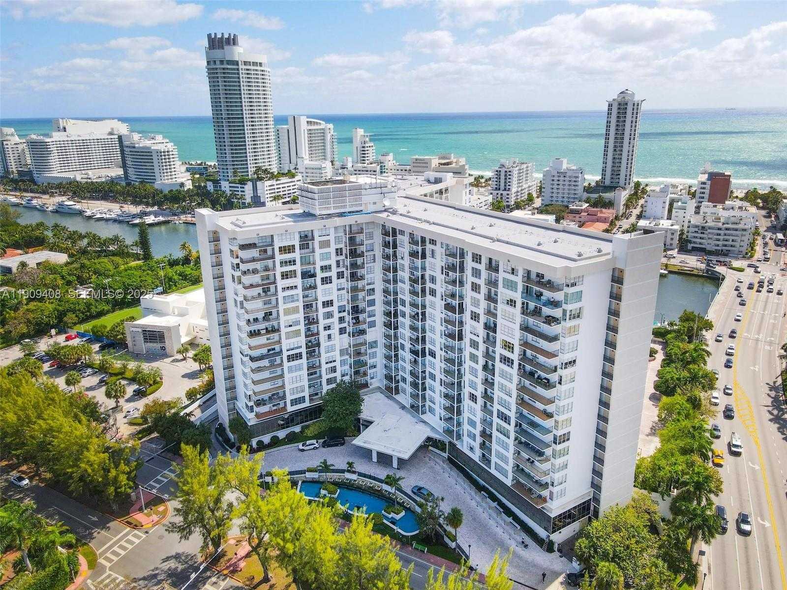 Small Image of 4101 PINE TREE DR #802, Miami Beach Number 61