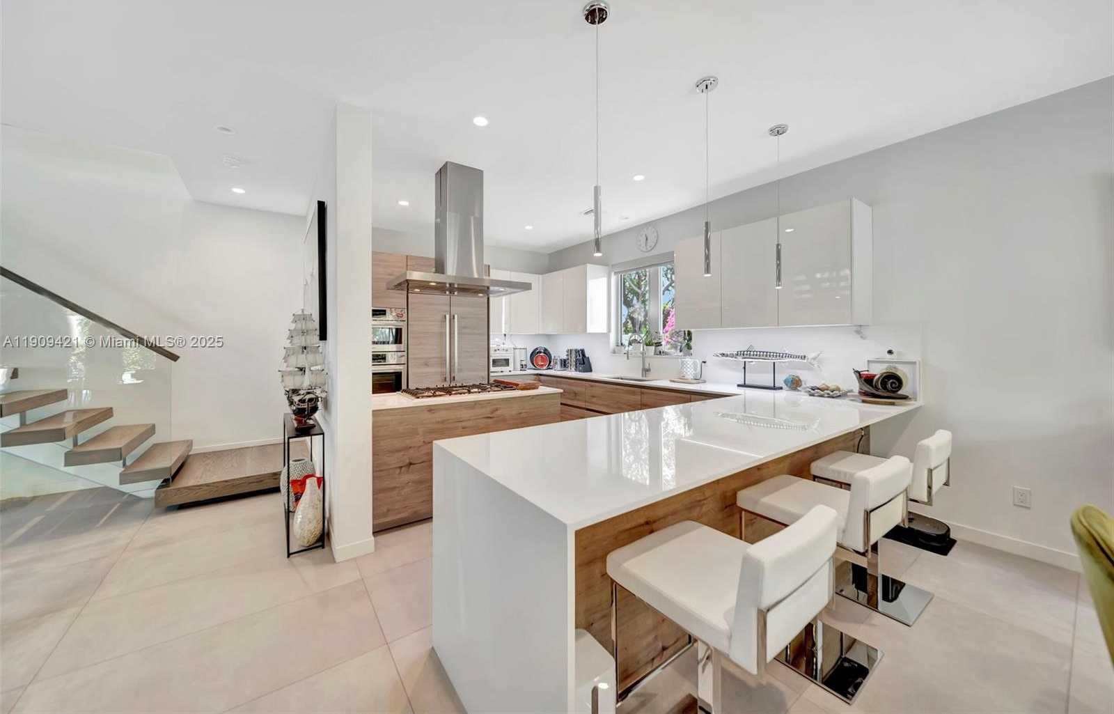 Small Image of 544 NORTH VICTORIA PARK RD, Fort Lauderdale Number 11