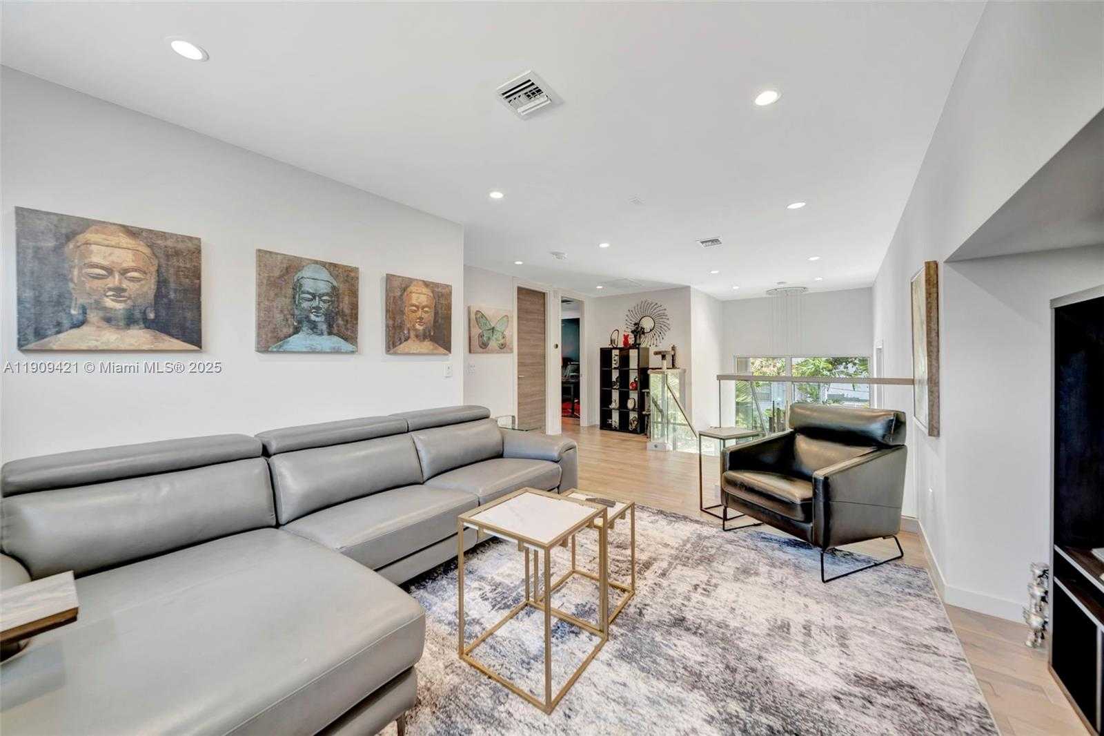 Small Image of 544 NORTH VICTORIA PARK RD, Fort Lauderdale Number 22